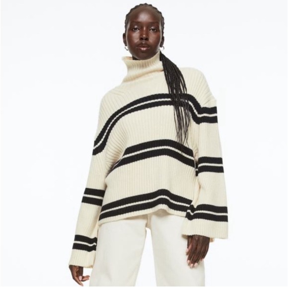 H&M Sweaters - H&M Striped Ribbed Turtleneck Sweater Cream Black Split Cuff Oversized Small